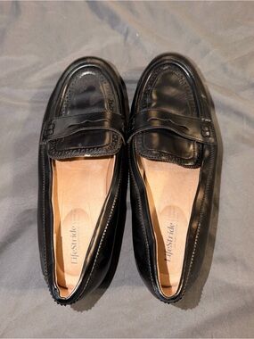 Life Stride Black Leather Slip-On Penny Loafers